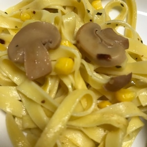 パスタソース不要！にんにくとマッシュルームのパスタ